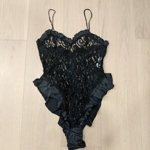 Elegant Black Lace Chemise